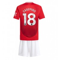 Camiseta Manchester United Casemiro #18 Primera Equipación para niños 2024-25 manga corta (+ pantalones cortos)